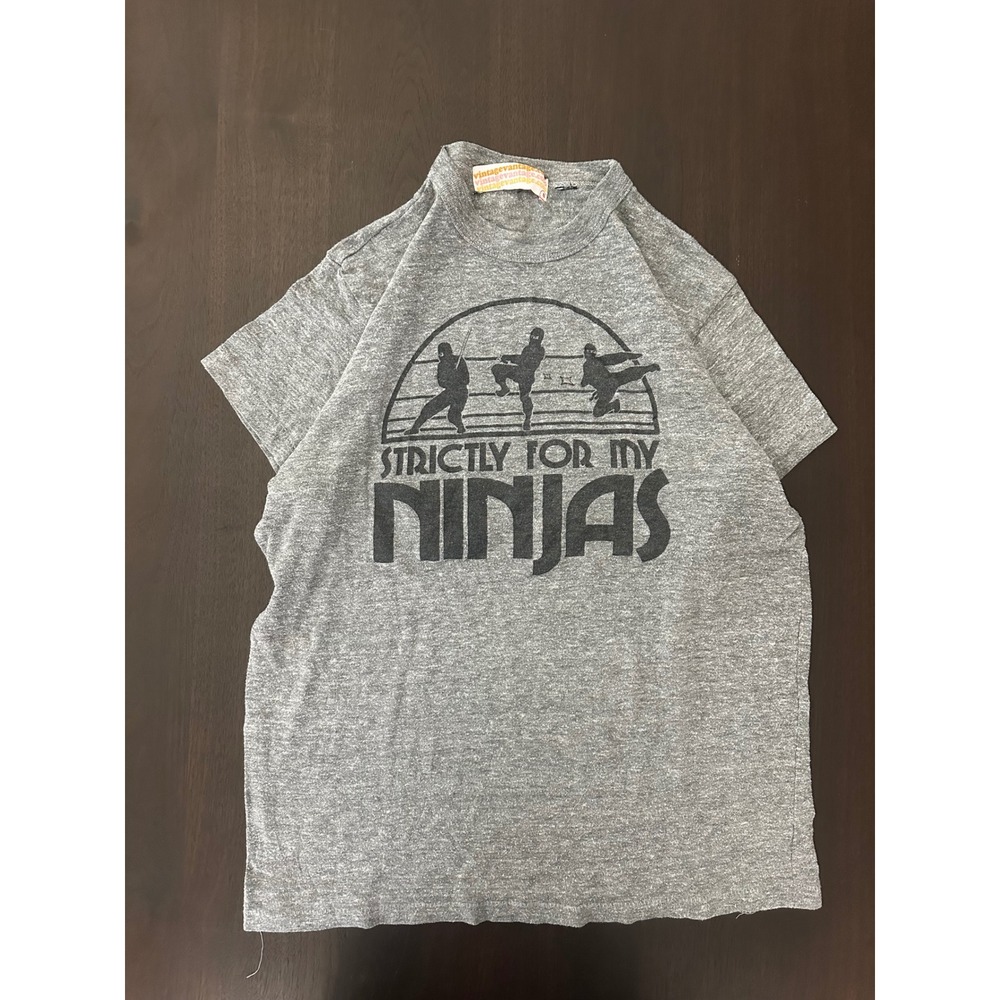 Vintage Vantage Strictly For My Ninjas Graphic T-Shirt Gray Heathered Small